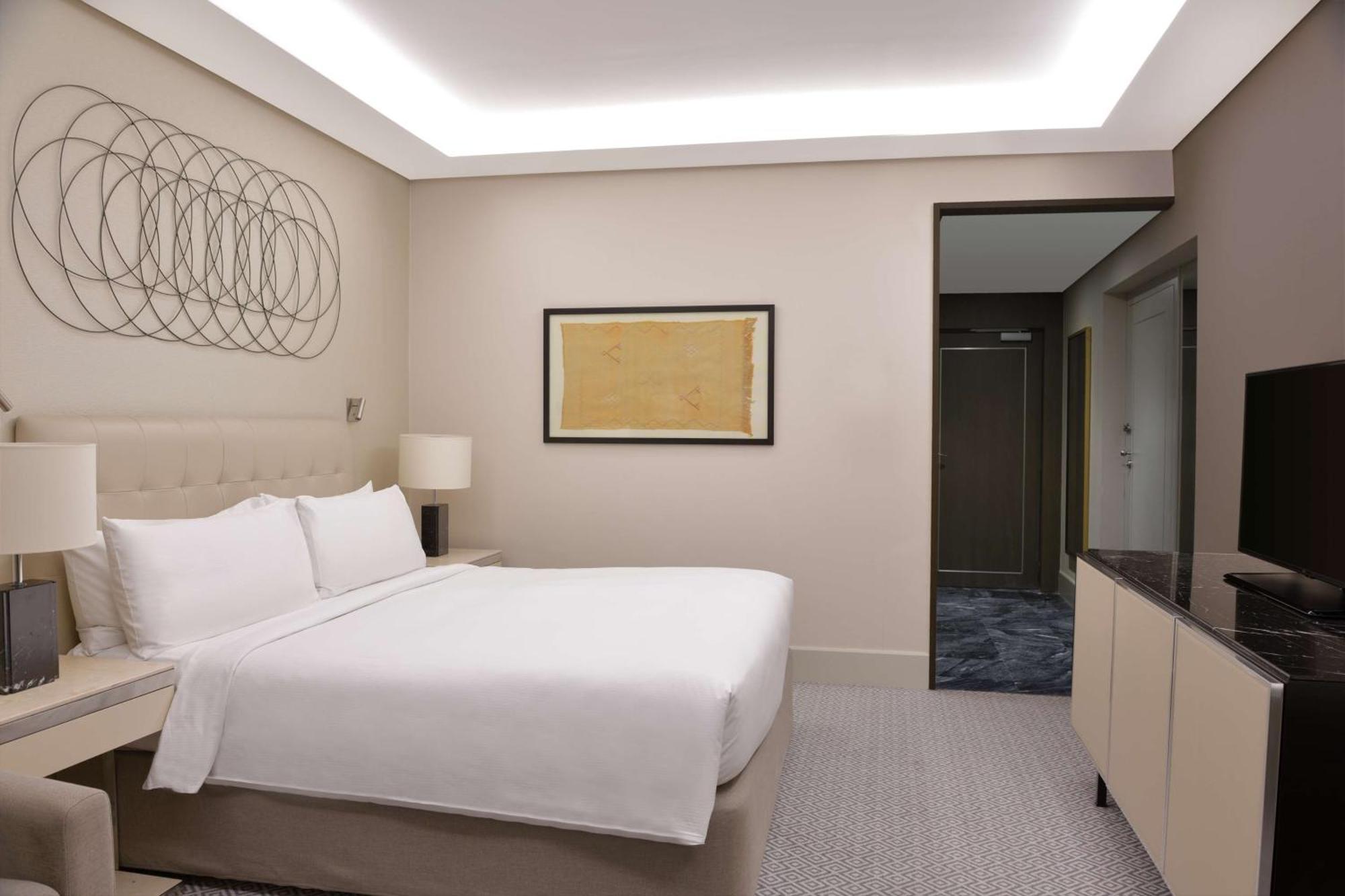 Hilton Tanger City Center Eksteriør billede A bedroom at the hotel