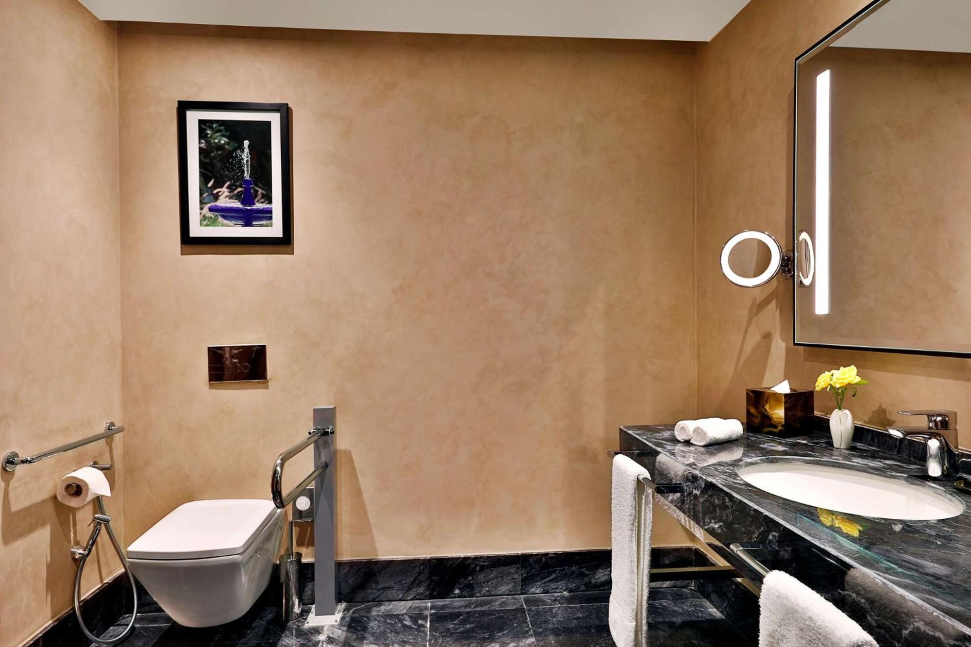 Hilton Tanger City Center Eksteriør billede A bathroom at the Taj Mahal Palace, Mumbai